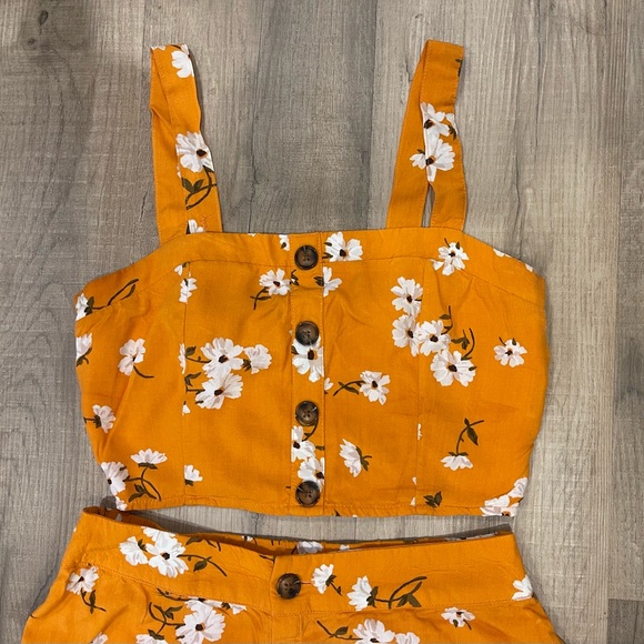 GARAGE Matching Floral Set - Picture 4 of 7